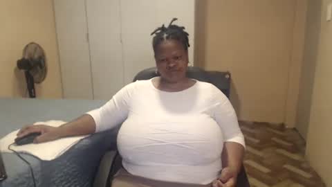 Snapshot of sweetnoziexxx chatting on 21, 5, 2026 sweetnoziexxx online show from 21, 5, 2026