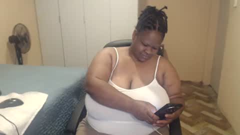 Snapshot of sweetnoziexxx chatting on 25, 5, 2026 sweetnoziexxx online show from 25, 5, 2026