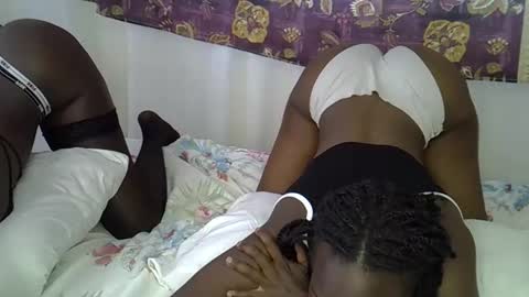 sweetpasion2 online show from 18, 12, 2025