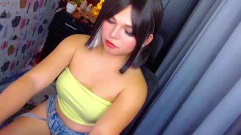 Snapshot of sweetprettyangelts chatting on 15, 12, 2024 angelica online show from 15, 12, 2024