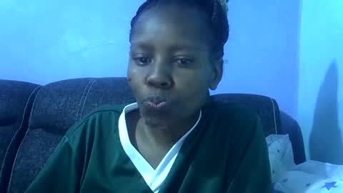 Snapshot of sweetqueen20 chatting on 11, 6, 2026 queen online show from 11, 6, 2026