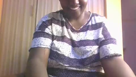 Snapshot of sweetrose2049 chatting on 7, 2, 2026 Rose Watetu online show from 7, 2, 2026