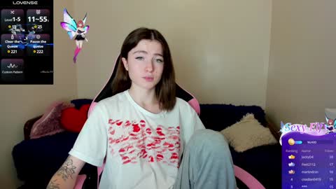 Snapshot of sweets_alma chatting on 6, 1, 2025 sweets_alma online show from 6, 1, 2025