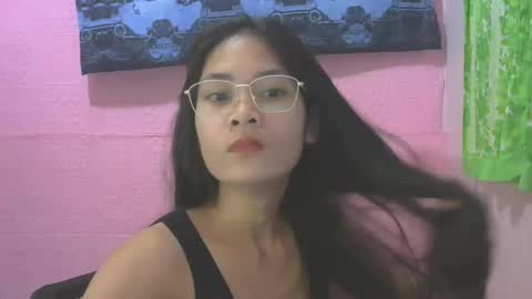 Mia online show from 18, 10, 2025
