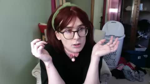 Snapshot of sweetskylarxo chatting on 15, 9, 2025 sweetskylarxo online show from 15, 9, 2025