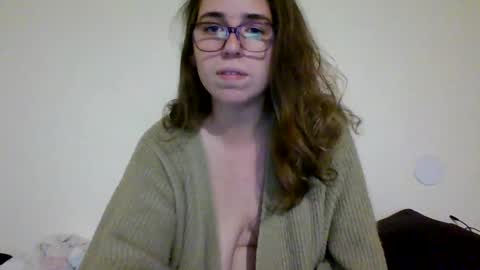 Snapshot of sweetsocalgirl chatting on 28, 2, 2025 sweetsocalgirl online show from 28, 2, 2025