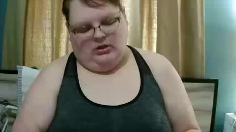 sweetteatrouble online show from 10, 10, 2025