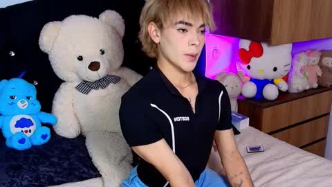 Neffer online show from 26, 11, 2025