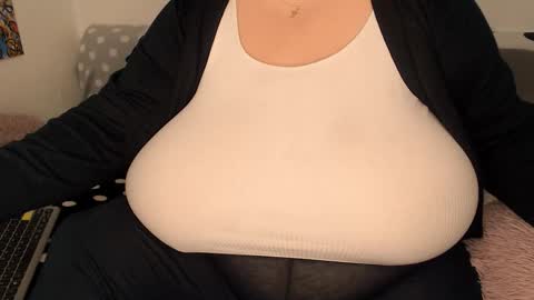 Maya online show from 28, 11, 2025