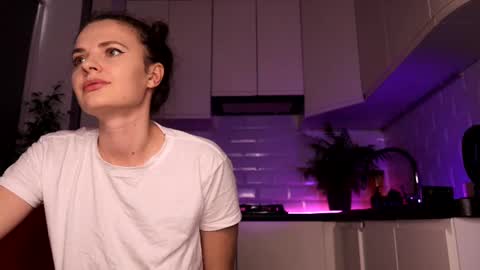 Mari ista  mari etta18 online show from 13, 2, 2025