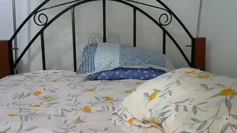 sweetvalariy online show from 2, 3, 2025