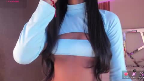 Snapshot of sweetviolet___ chatting on 21, 6, 2026 sweetviolet___ online show from 21, 6, 2026