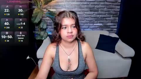 Snapshot of sweety_smilee chatting on 25, 6, 2026 Emma online show from 25, 6, 2026