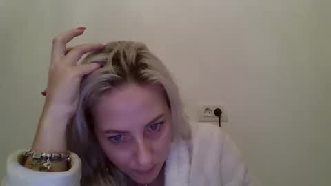 Snapshot of sweety_tweety61278 chatting on 10, 10, 2025 sweety_tweety61278 online show from 10, 10, 2025