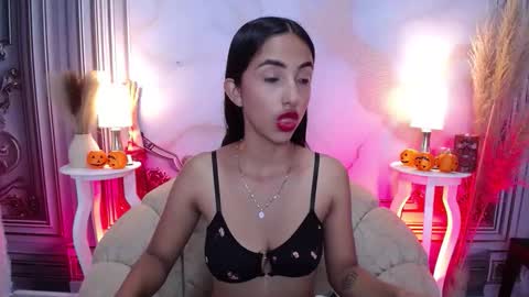 LAURA online show from 29, 10, 2025