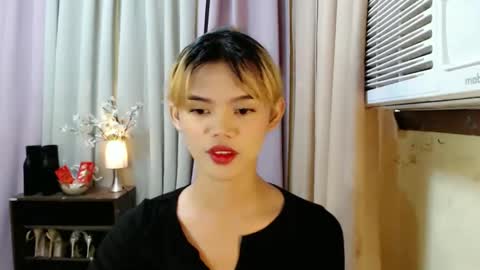 Snapshot of sweetytrannygirlxx chatting on 23, 12, 2024 Megan online show from 23, 12, 2024