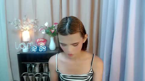 Snapshot of sweetytrannygirlxx chatting on 17, 9, 2025 Megan online show from 17, 9, 2025