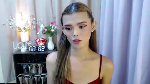 Snapshot of sweetytrannygirlxx chatting on 27, 9, 2025 Megan online show from 27, 9, 2025