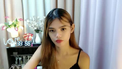 Snapshot of sweetytrannygirlxx chatting on 18, 12, 2025 Megan online show from 18, 12, 2025