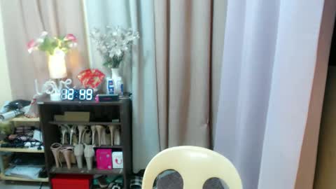 Snapshot of sweetytrannygirlxx chatting on 7, 1, 2026 Megan online show from 7, 1, 2026