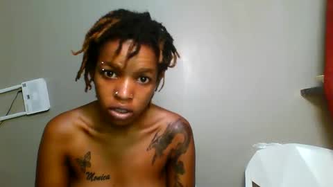 Snapshot of sweetz_candice chatting on 7, 6, 2026 sweetz_candice online show from 7, 6, 2026