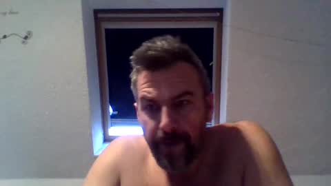swinger_men_austria online show from 17, 1, 2025