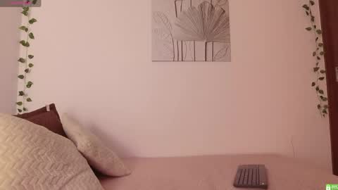 Helen  online show from 15, 4, 2026