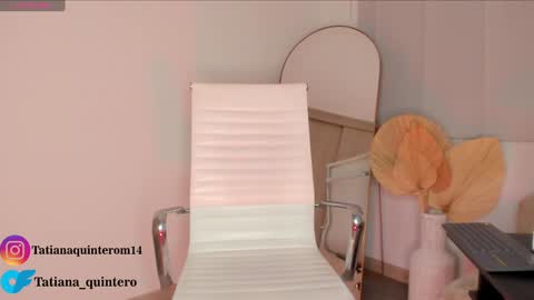 Snapshot of swt_molly chatting on 13, 12, 2024 Molly online show from 13, 12, 2024