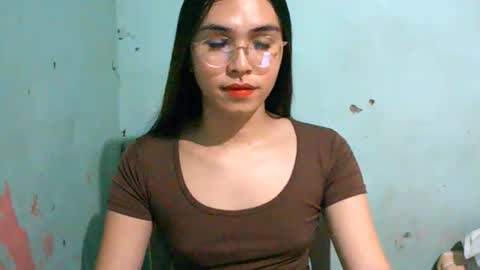 Snapshot of swyt_soleil chatting on 14, 9, 2025 swyt_soleil online show from 14, 9, 2025