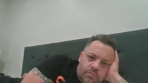 sxylegsturnmeon online show from 13, 10, 2025