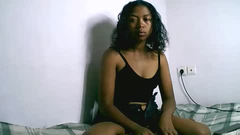 Snapshot of syliaah chatting on 27, 11, 2025 syliaah online show from 27, 11, 2025