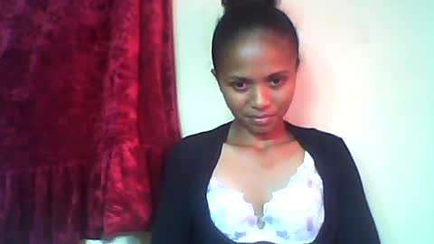 Snapshot of sylvaniah01 chatting on 20, 5, 2026 sylvaniah01 online show from 20, 5, 2026