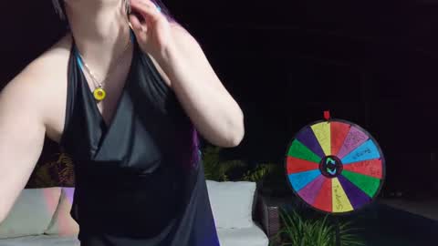 Jennah online show from 12, 4, 2026