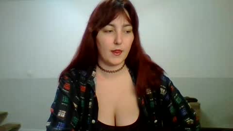 Snapshot of syssipisi chatting on 20, 9, 2025 Sarah online show from 20, 9, 2025
