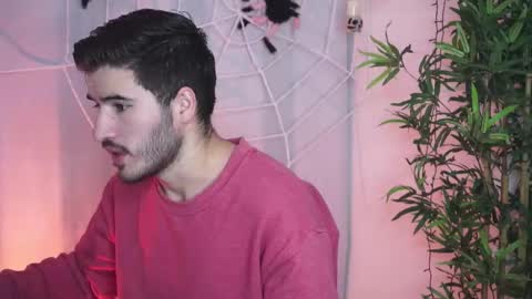 Snapshot of t0ny_wylie chatting on 14, 10, 2025 t0ny_wylie online show from 14, 10, 2025