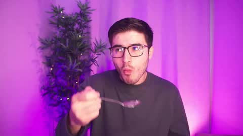 Snapshot of t0ny_wylie chatting on 20, 11, 2025 t0ny_wylie online show from 20, 11, 2025