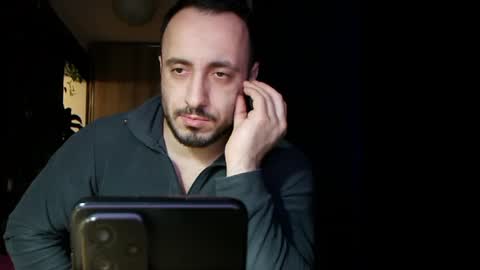 Huracane online show from 2, 2, 2025