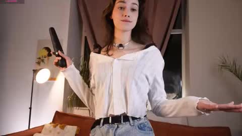 Snapshot of t_tragedienne chatting on 11, 11, 2025 Heeey im Helena3 -- fav555100333 -- pvts only premium and after my public show 3 online show from 11, 11, 2025