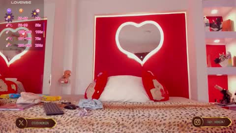 Snapshot of tabyjhonson_ chatting on 1, 10, 2025 Taby Jhoson online show from 1, 10, 2025