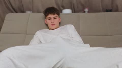 Alex online show from 4, 12, 2025