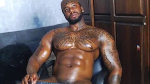 Tairon Tucke online show from 16, 12, 2024