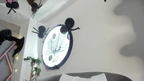 Snapshot of taisha_florez chatting on 17, 10, 2025 taisha online show from 17, 10, 2025