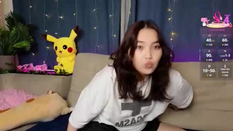 Soo Ying online show from 12, 11, 2025