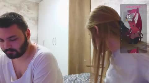 Snapshot of taiti_fox_cub chatting on 12, 10, 2025 taiti_fox_cub online show from 12, 10, 2025