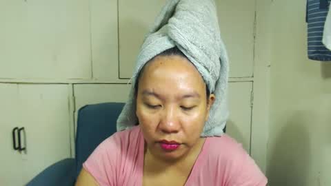 Snapshot of takemetoheavenbaby chatting on 13, 12, 2024 anne online show from 13, 12, 2024