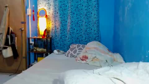 Snapshot of takemetoheavenbaby chatting on 20, 4, 2026 anne online show from 20, 4, 2026
