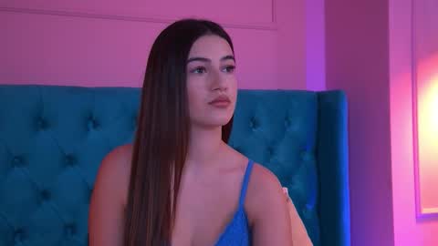 taliamorenne online show from 26, 10, 2025