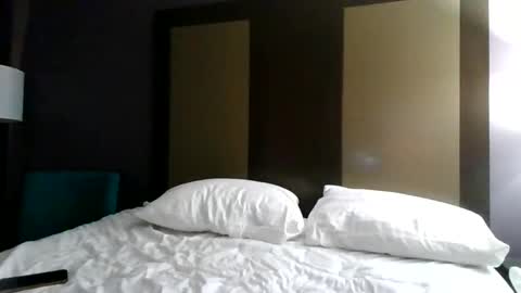 Snapshot of talktomenicely_ chatting on 10, 9, 2025 Lily Rhoades online show from 10, 9, 2025