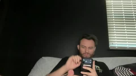 tallhungcloudyy online show from 22, 7, 2026