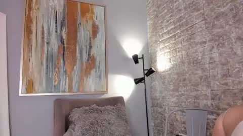 Snapshot of tamara_aluna chatting on 8, 3, 2025 Tami online show from 8, 3, 2025